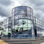 Farizon Park Royal: Flagship EV Dealership Opens in North London