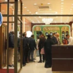 Man with Broom Fights Machete Robbers at North London Jewellers 2026