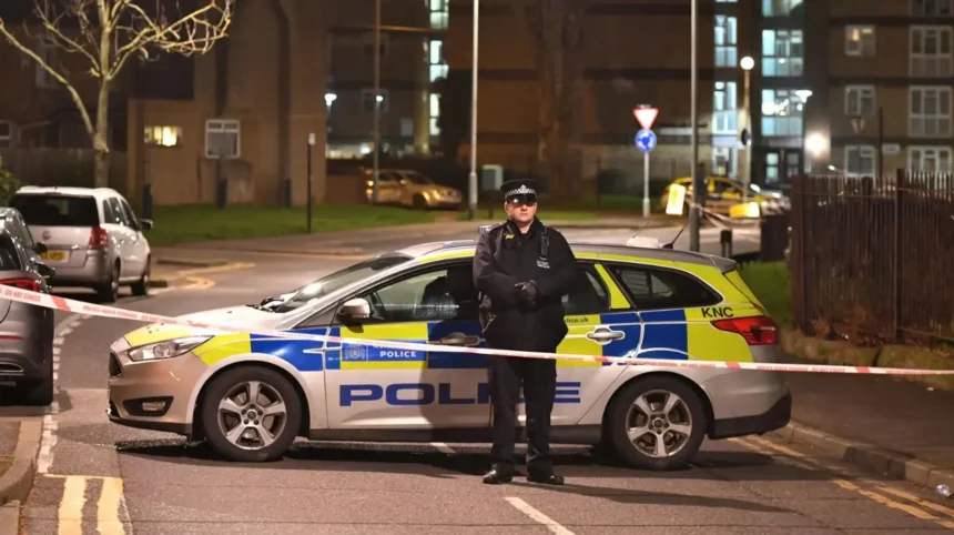 Leyton Stabbing Leaves One Dead, Four Arrested