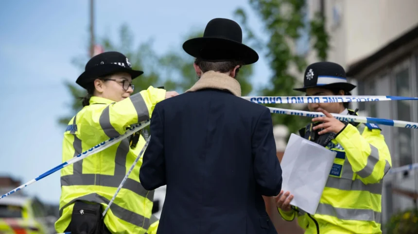 Met Police Deploy 100-Officer Team to Protect Jewish Community