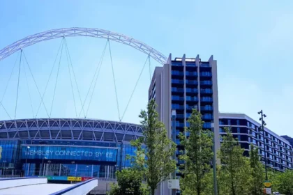 Remote Work and Travel Guide to Brent: Coworking, Cafés and Costs