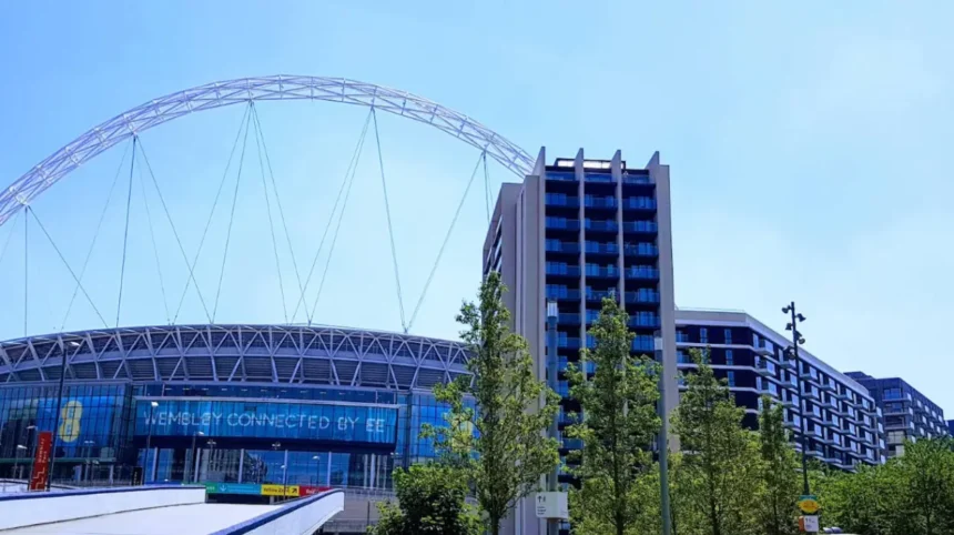 Remote Work and Travel Guide to Brent: Coworking, Cafés and Costs