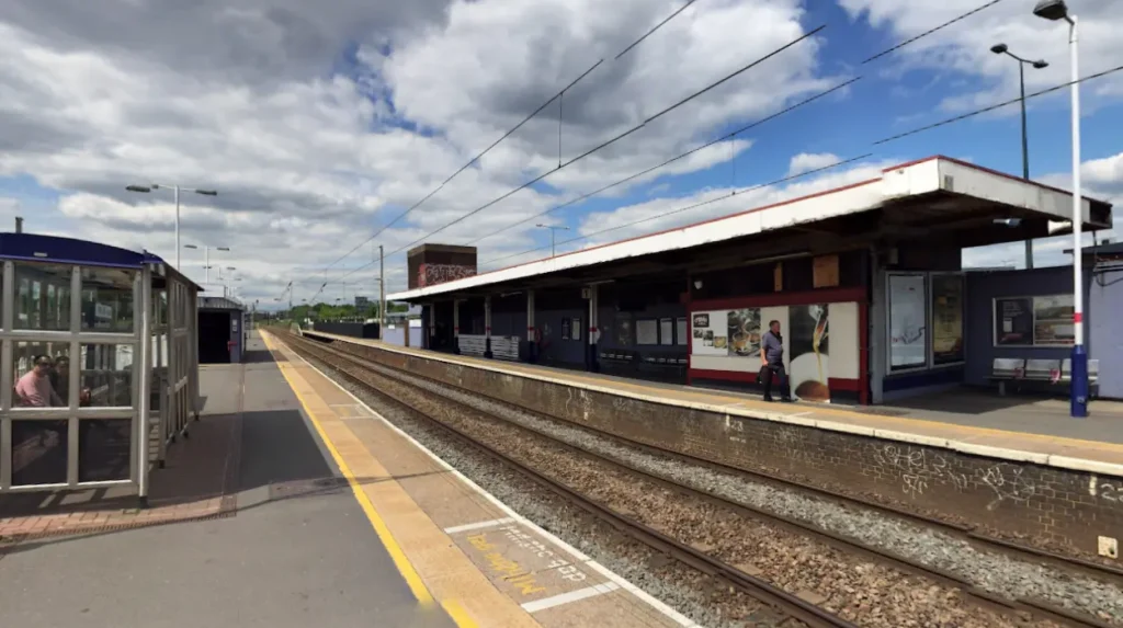 How Do I Access Barnet's Walking Trails by Public Transport?
