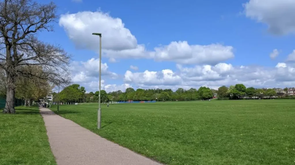 How do events and festivals cater to families in Barnet?