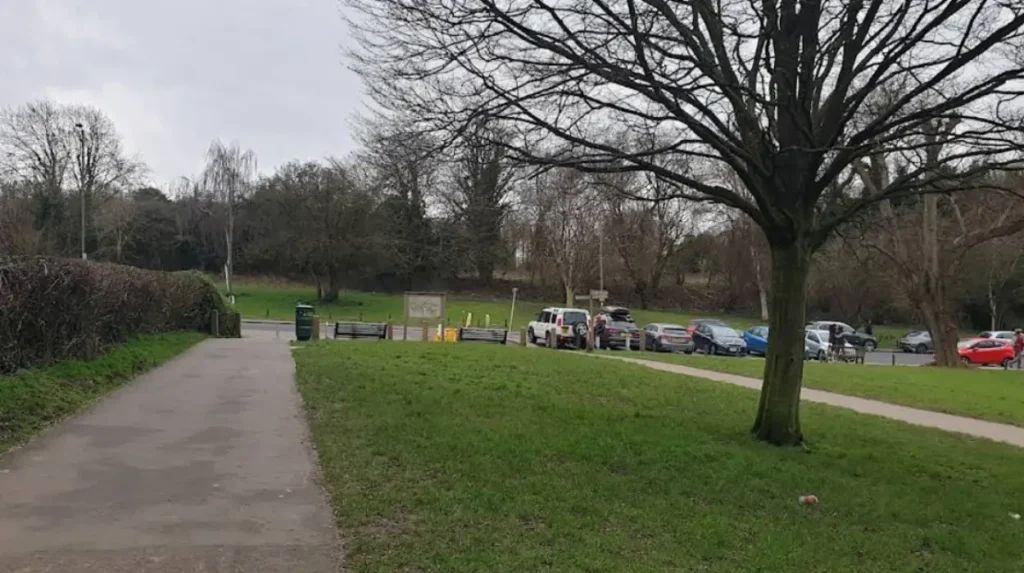 What Is the Dollis Valley Greenwalk and How Do You Walk It?