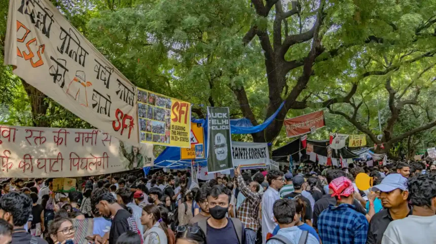 What Makes This Indian Student and Youth Movement Different?Legacies and Lessons in Uncompromising Idealism