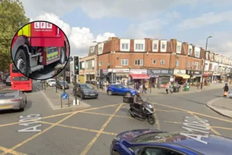 Firefighters tackle flat blaze above shop in Wood Green 2026