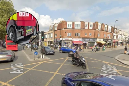 Firefighters tackle flat blaze above shop in Wood Green 2026