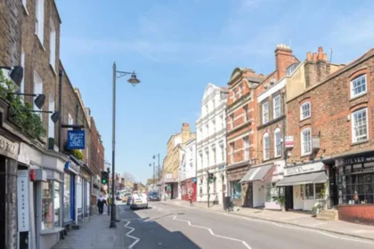 Which Historic High Streets Are Worth Visiting in Barnet? Full Guide
