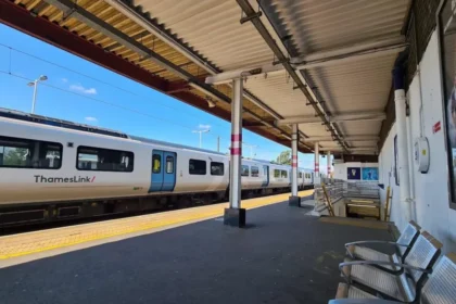 How Thameslink Connects Barnet Across England