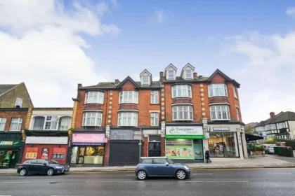 Main Districts of Barnet_ High Barnet, Finchley and More
