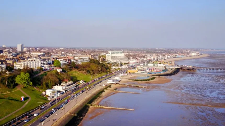Sun, Sea and Socialist Revolution in Southend on Sea