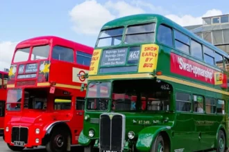 Vintage Buses Return To Historic Route 106 Finsbury Park Hackney 2026