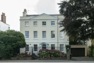 Barnet’s Most Scenic Streets Monken Hadley, Totteridge & Mill Hill