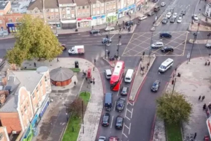 Emergency Incident Closes A10 Route in Stamford Hill 2026