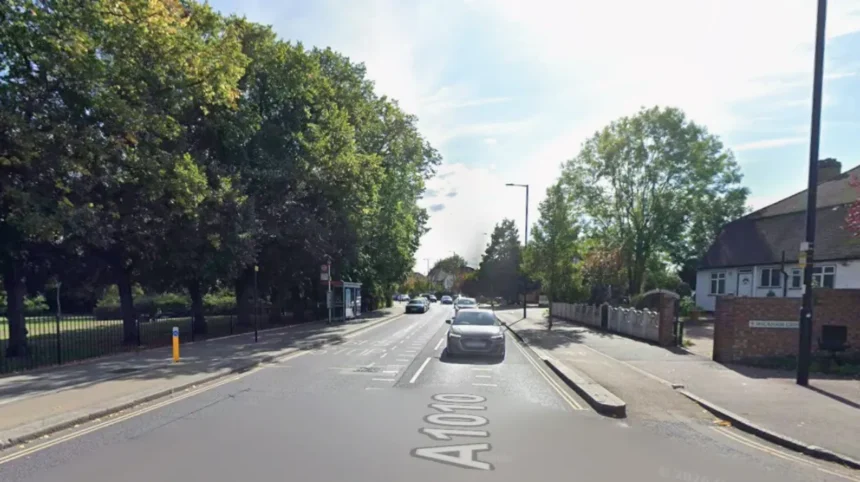 Hertford Road Crash Causes Major Traffic Delays in Enfield 2026